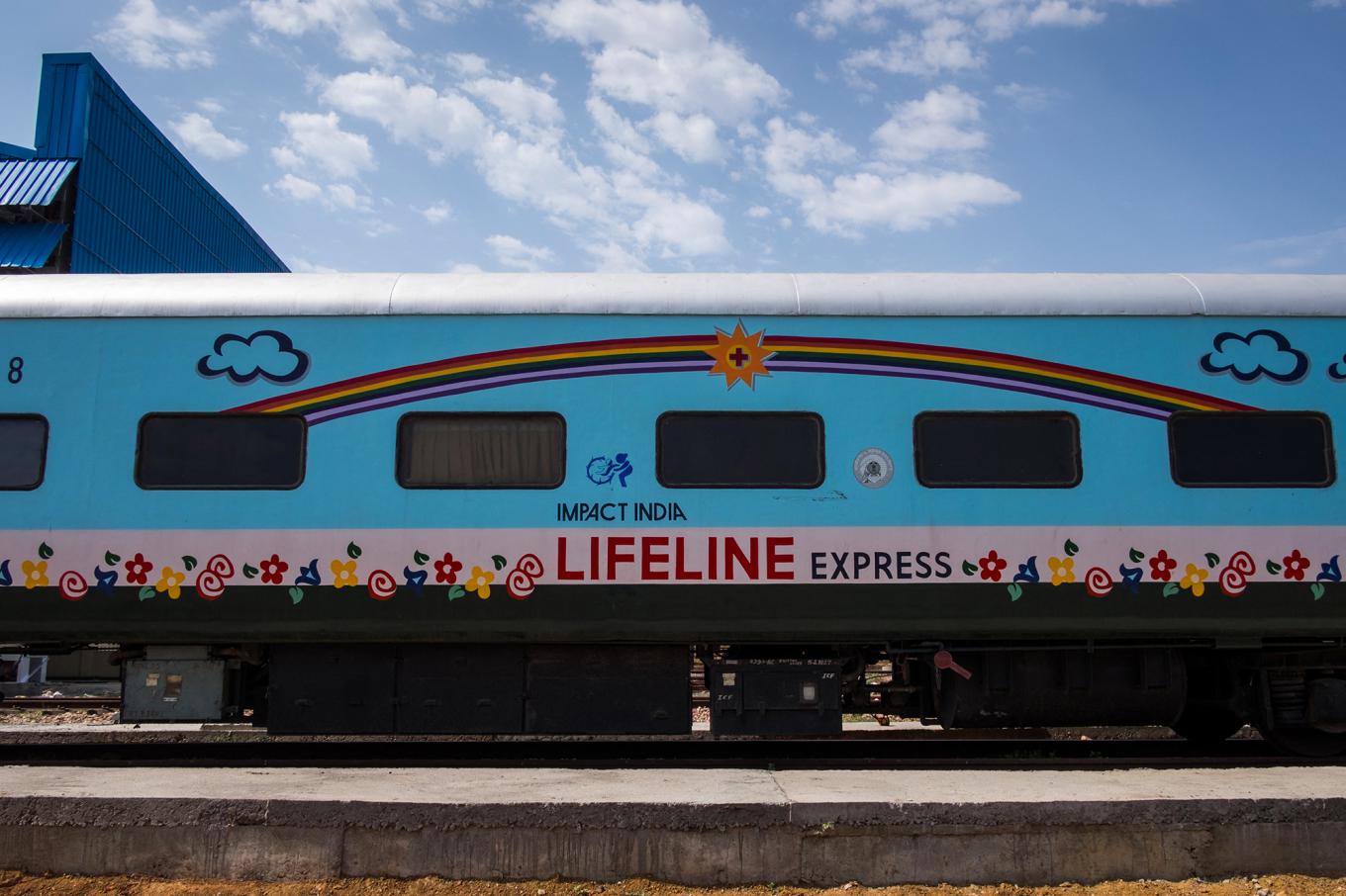 The Lifeline Express – Magic Train of India | i-genius ...